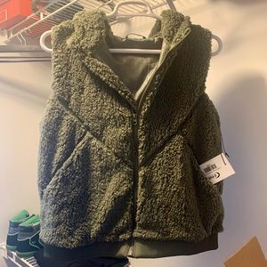 NWT XL Zyia Active Olive Hooded Teddy Vest